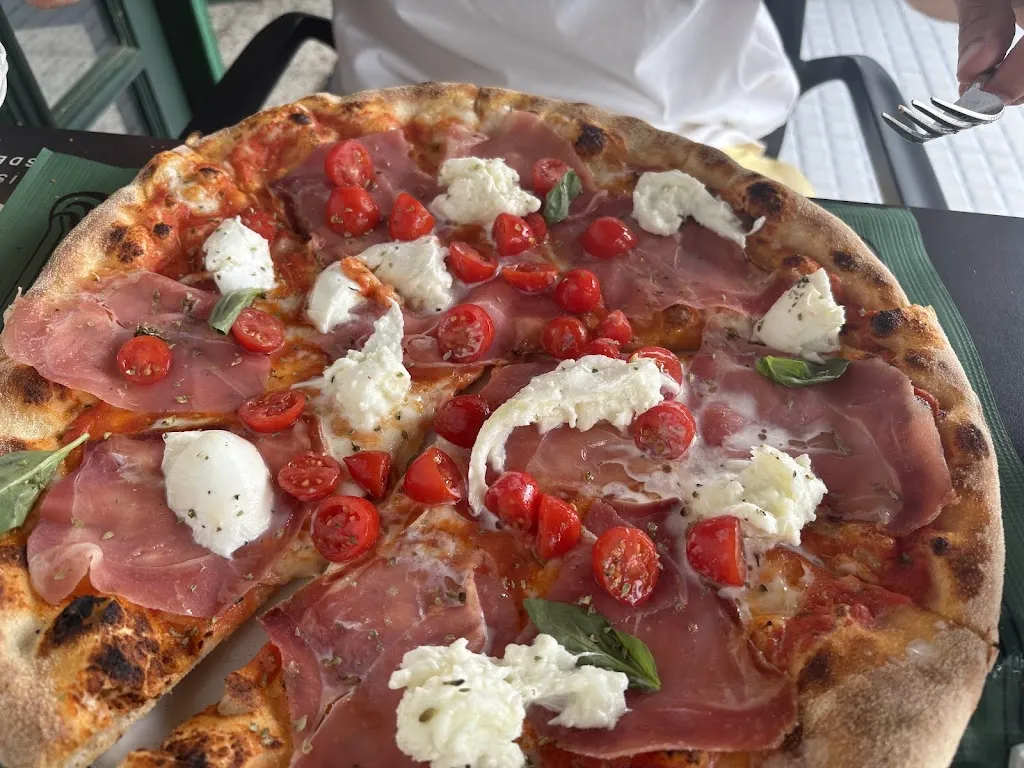 Nathalie A._Restaurante Mezzaluna_Tinajo_review