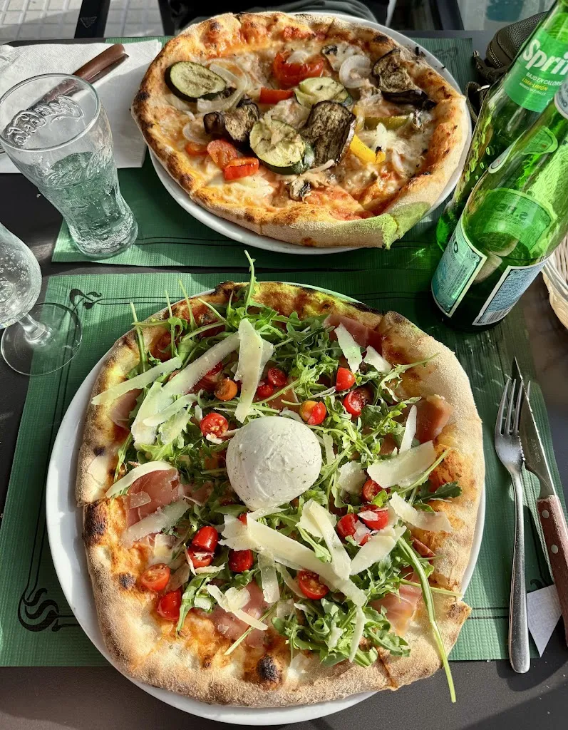 Restaurante Mezzaluna_Tinajo_slider_image_3