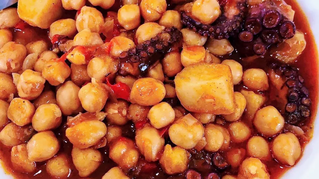 Restaurante Teleclub de Mancha Blanca_Tinajo_slider_image_3