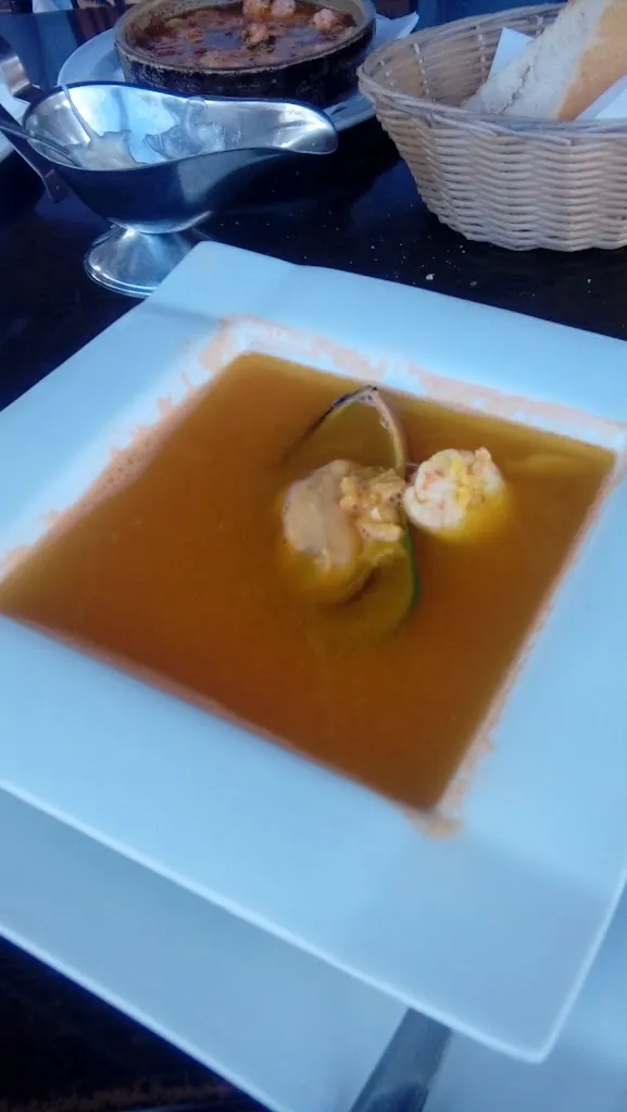 Ákos Herczeg_Restaurante El Poril_Tuineje_review