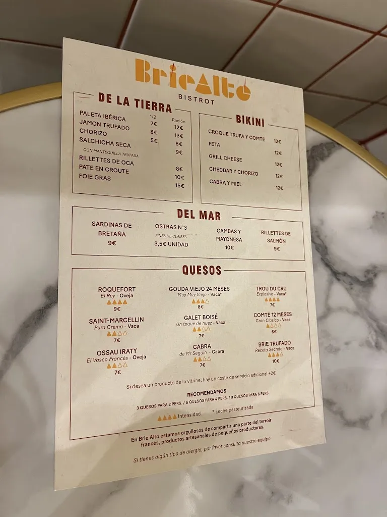 Paloma López_Brie Alto - Bistrot_Vallehermosa_recensione