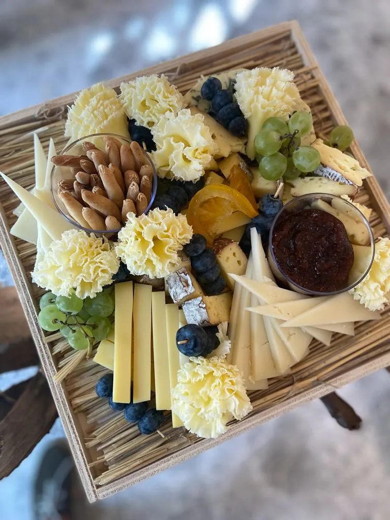 Brie Alto - Bistrot_Vallehermosa_slider_image_3