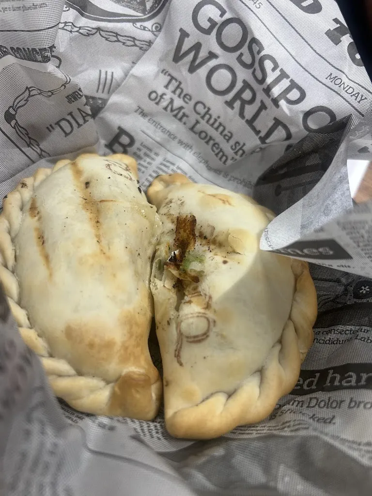 Naghmeh Sheikhi_Mila&Co_Vallehermosa_review