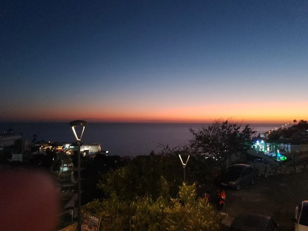 Karen White_Bar-Tapas Club_Puerto Rico_review