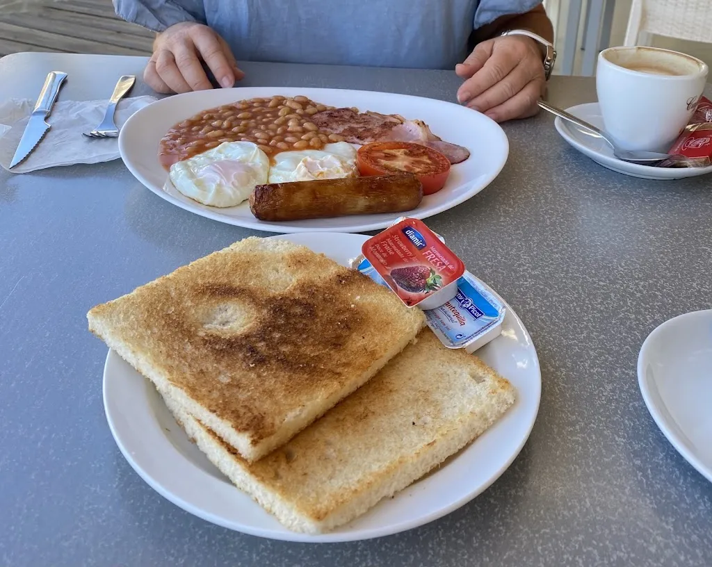 Andrew Hood_On the Beach_Puerto Rico_review