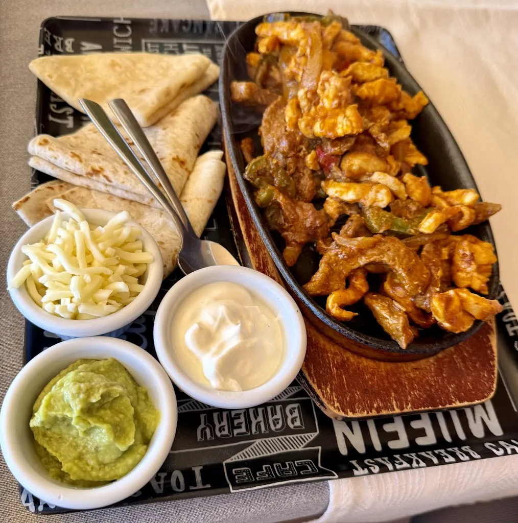 ioan maris_Restaurante Zenubia_Puerto Rico_review