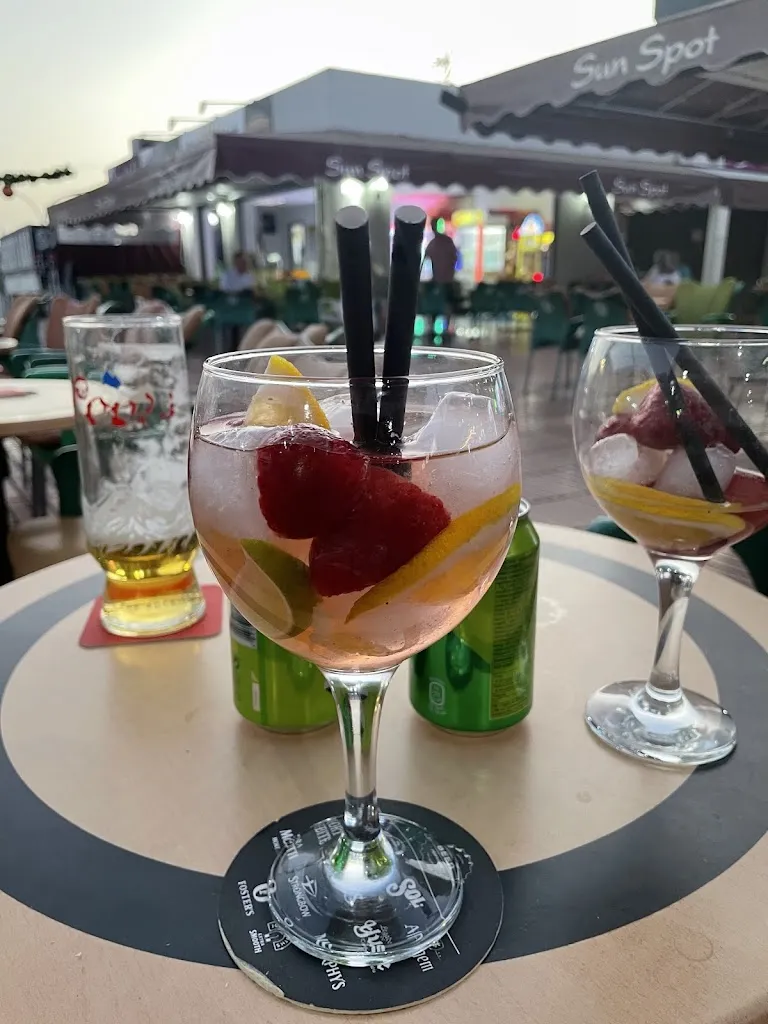 Lissie P_Sun Spot Bar_Puerto Rico_review