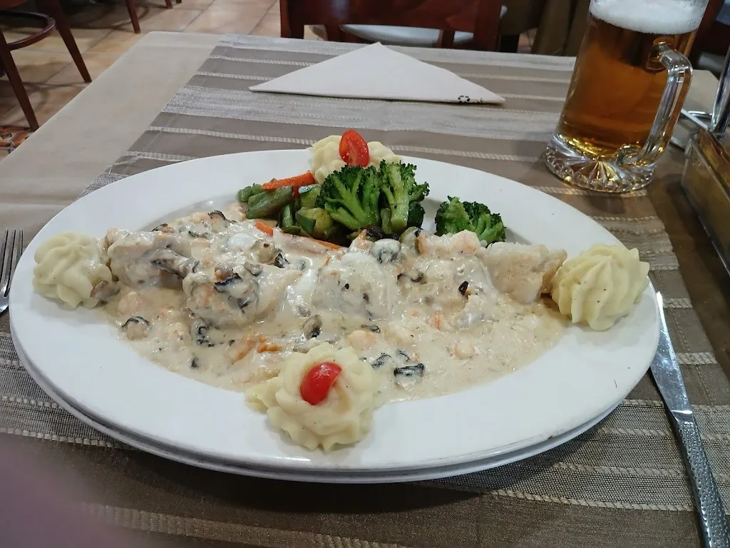 Mike Whelan_El Toro Negro_Puerto Rico_review