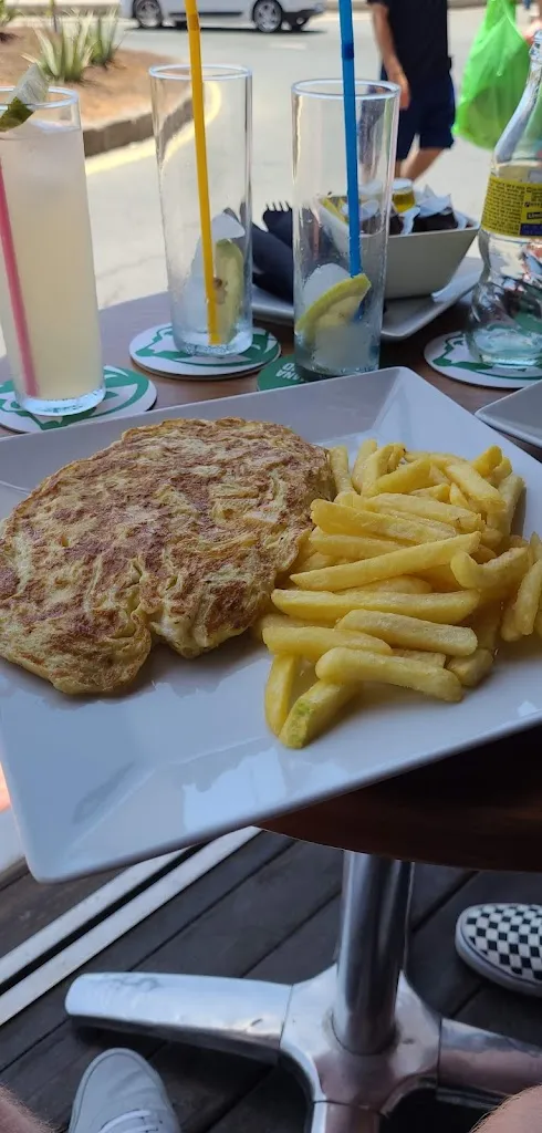 Menu_CHARLIE'Z & FRIENDS_Puerto Rico_image_7