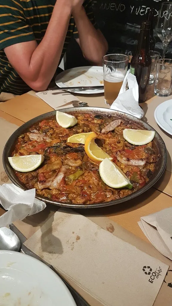 Jonas Vanpaeschen_Tasca Más Que Bueno_Sauzal_review