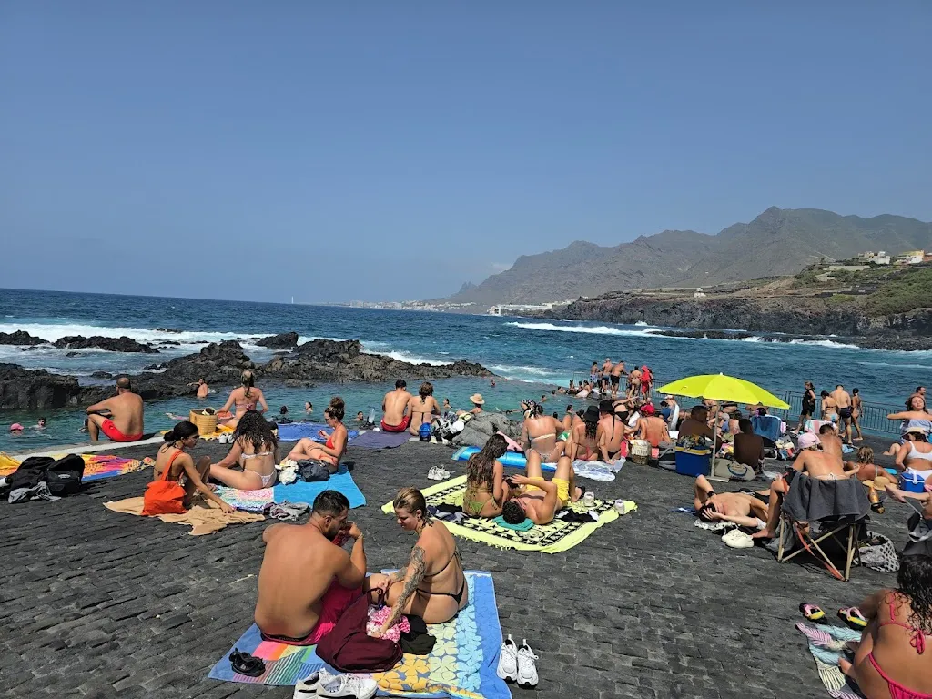 JOSE CONDE_Bodegón Santiago _Sauzal_review