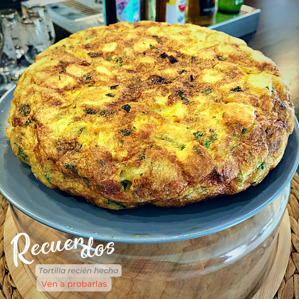 Recuerdos Cafe & Lounge_Sauzal_slider_image_3