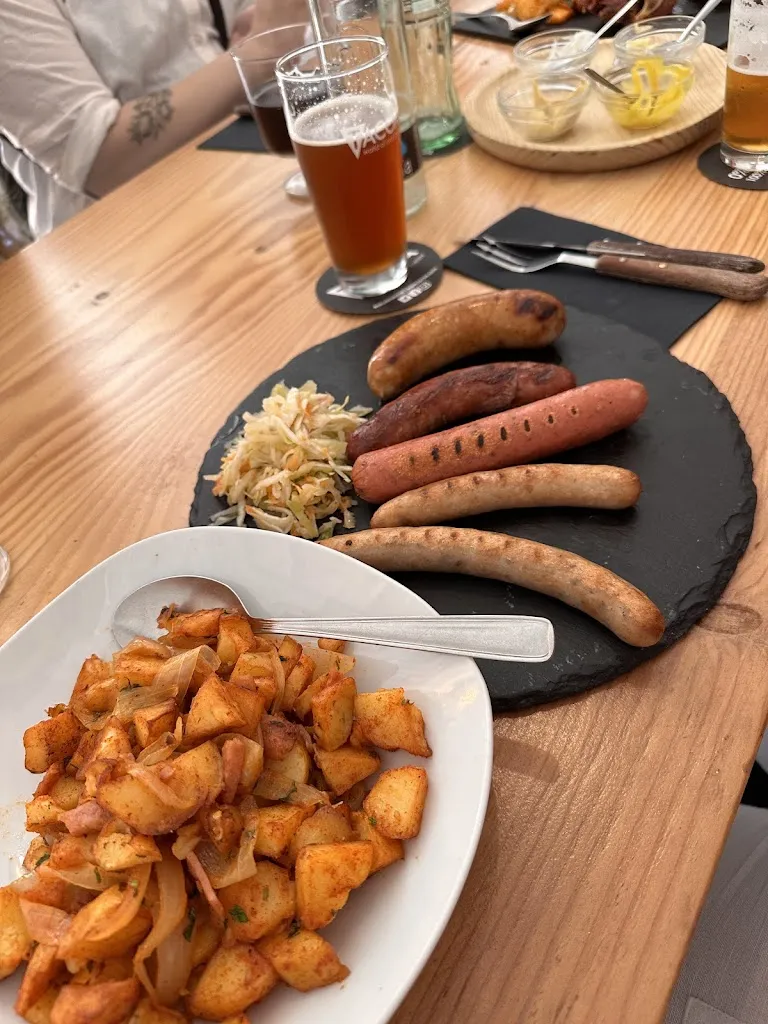 Ferdinand_Tacoa_Sauzal_review