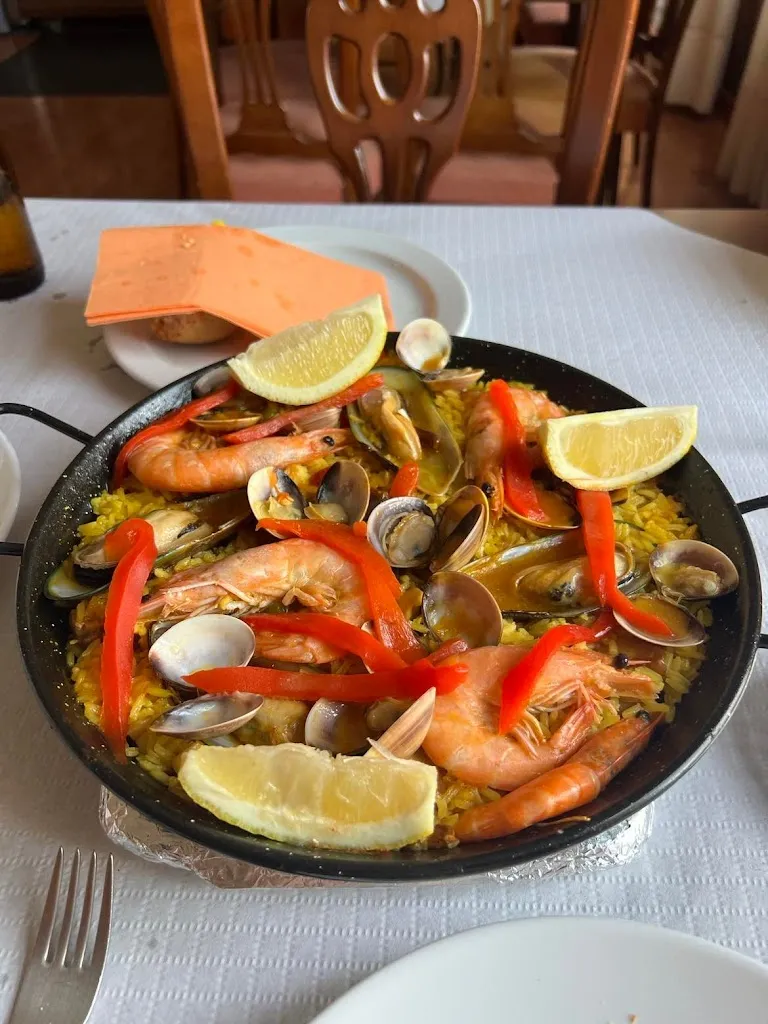 Anh Phung_Casa Valencia Paella Tenerife_Sauzal_review