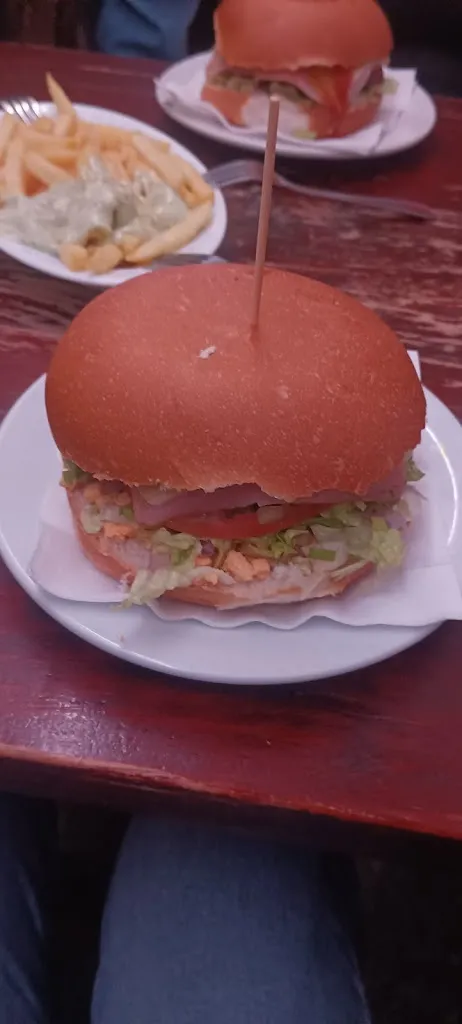 Gudrun Helga Gisladottir _Pub La Araña_Telde_review