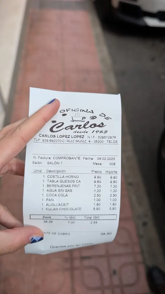 Eva Fernández_La Oficina de Carlos Bar Diego_Telde_review