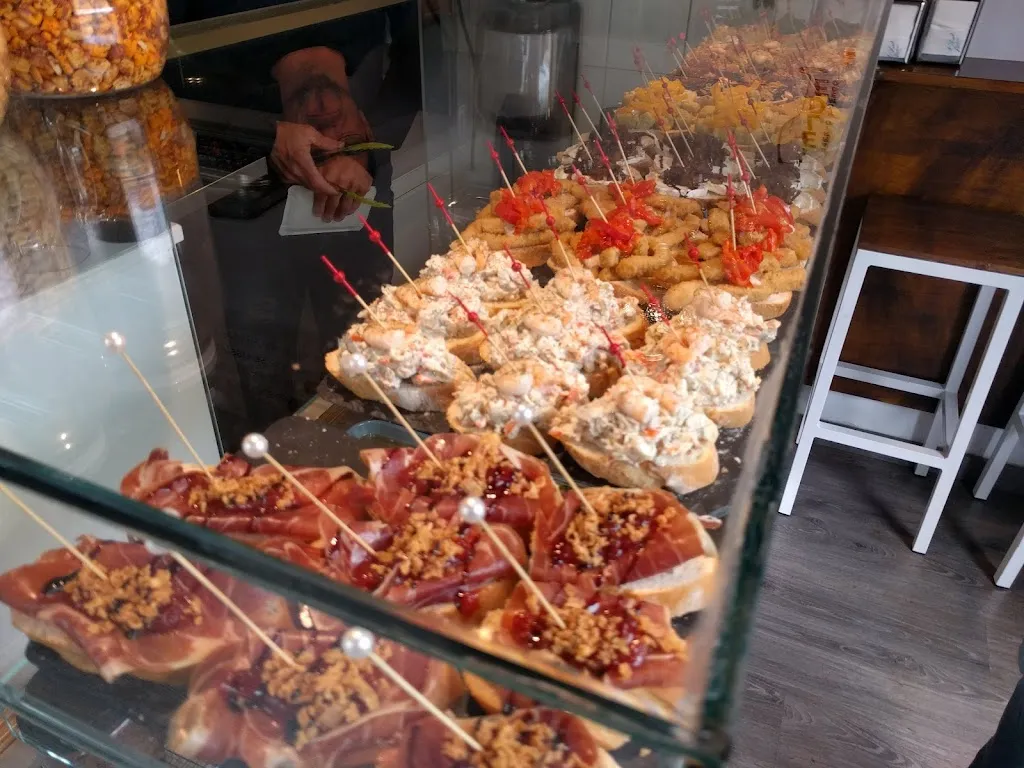 ILIYA POPOV_Bar Encurtidos Antequera Telde_Telde_review