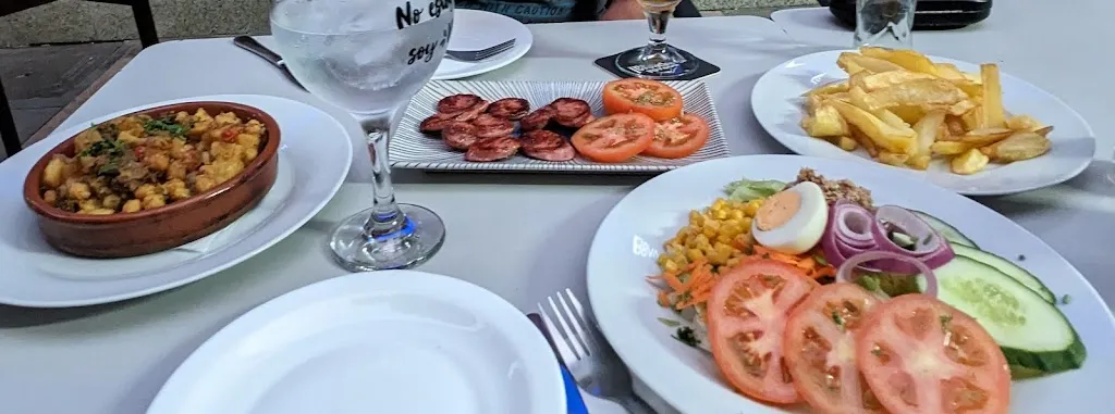 Serafima Serafimova_Bar cafe Hakuna Matata_Telde_review