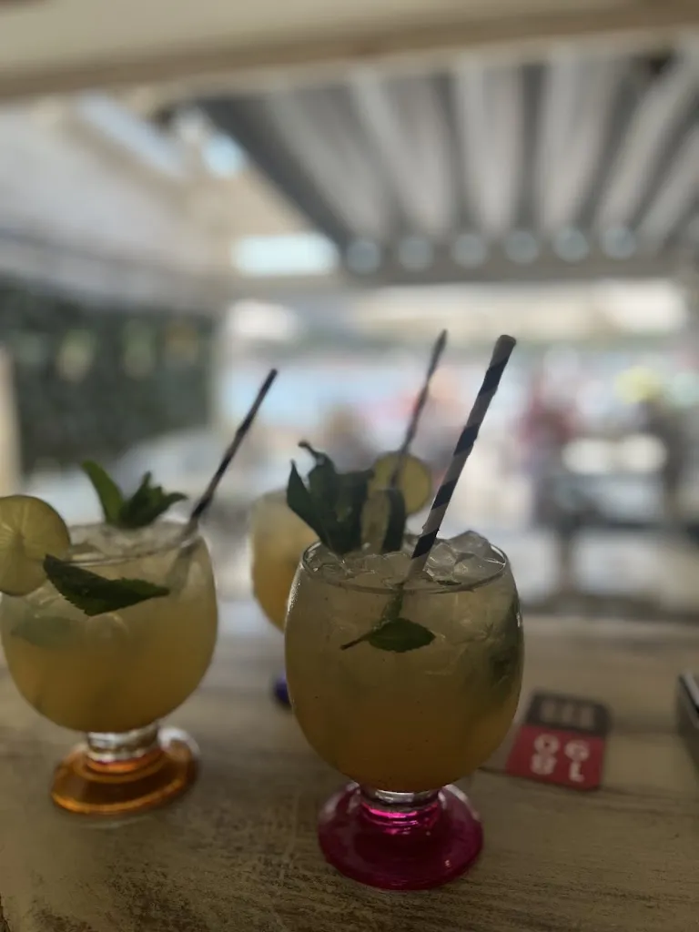 Cueva De Lobos_Waterfront bar and restaurant_Finestrat_review