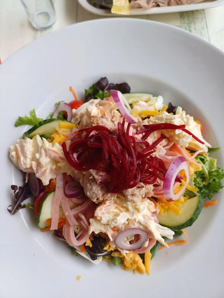 elaine kennell_Waterfront bar and restaurant_Finestrat_review