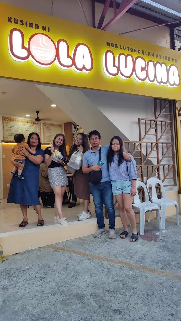 Jaz Santiago_LOLA LUCINA RESTAURANT_Almanza_review