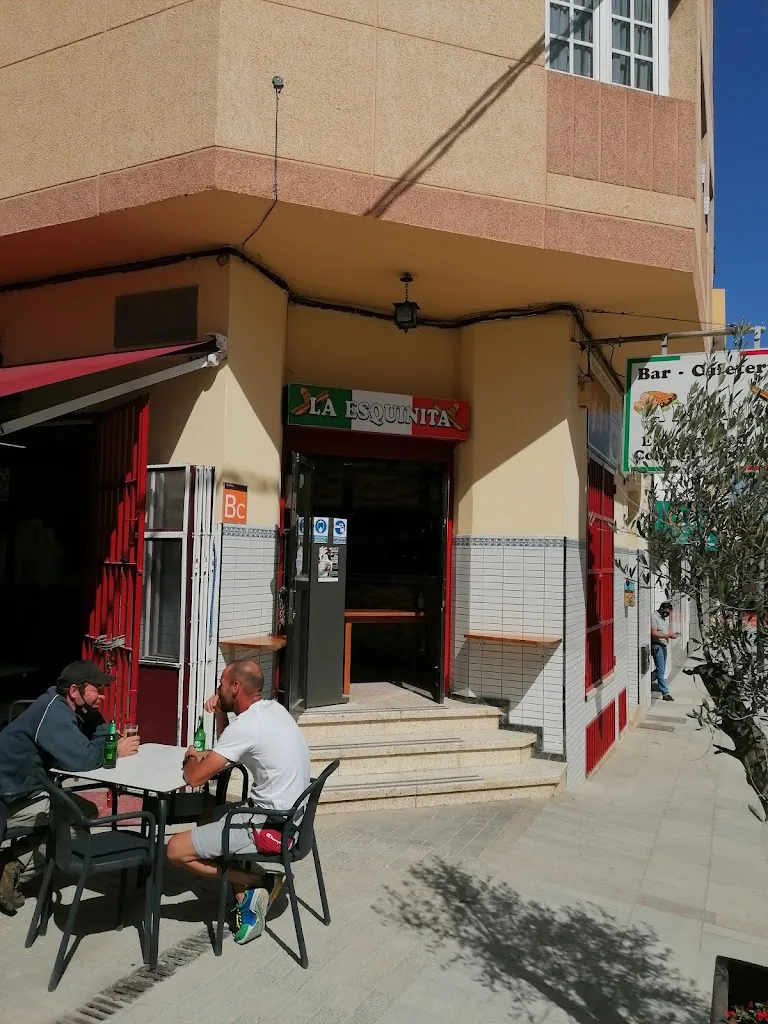 La Esquinita_Vega de San Mateo_slider_image_3