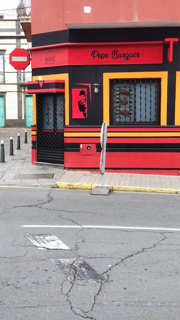 Burger Pepe_Vega de San Mateo_slider_image_1