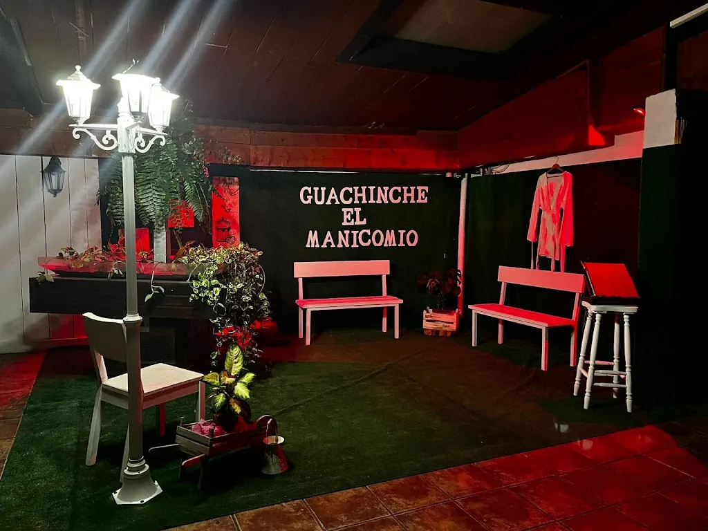 El Manicomio ristorante a Vega de San Mateo