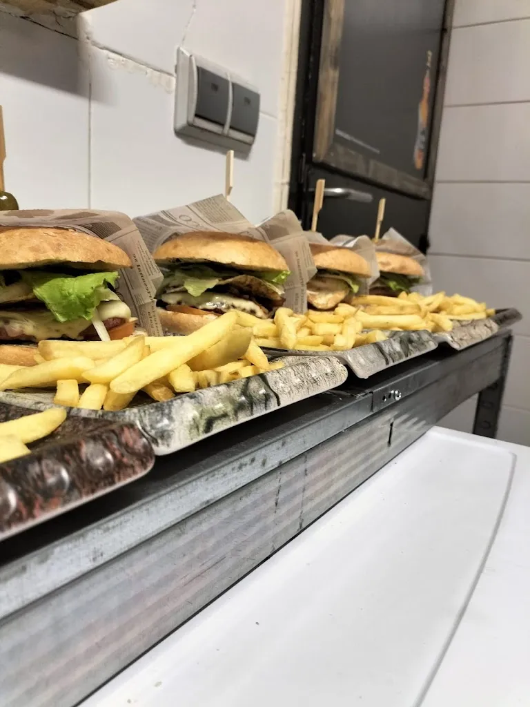 Juanillo Brasa&Burger_Arteixo_slider_image_1