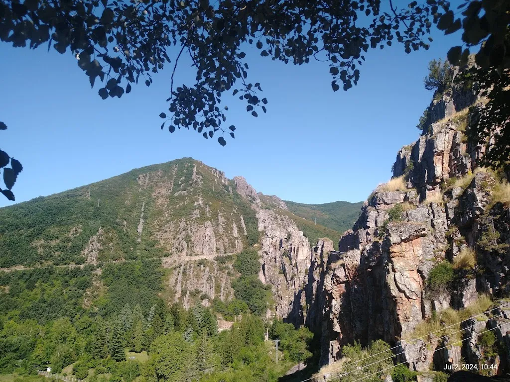 Chris Hardy_Bar el Ventorrillo_Barrios de Luna Los_review