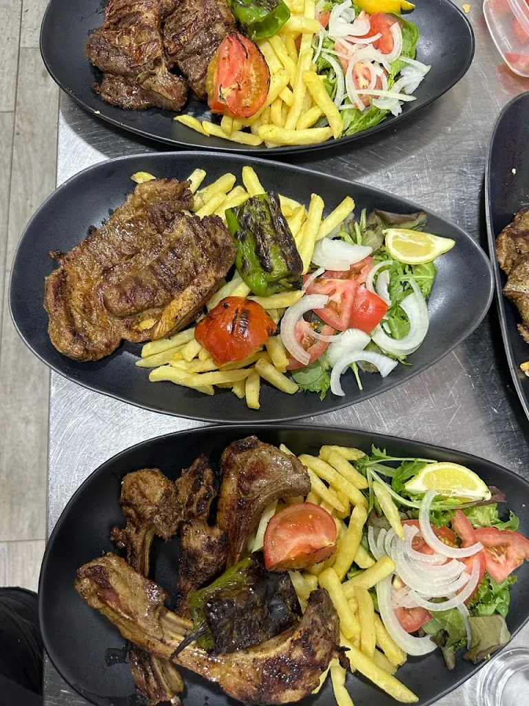 Menu_Restaurante Luna_Barrios de Luna Los_image_8