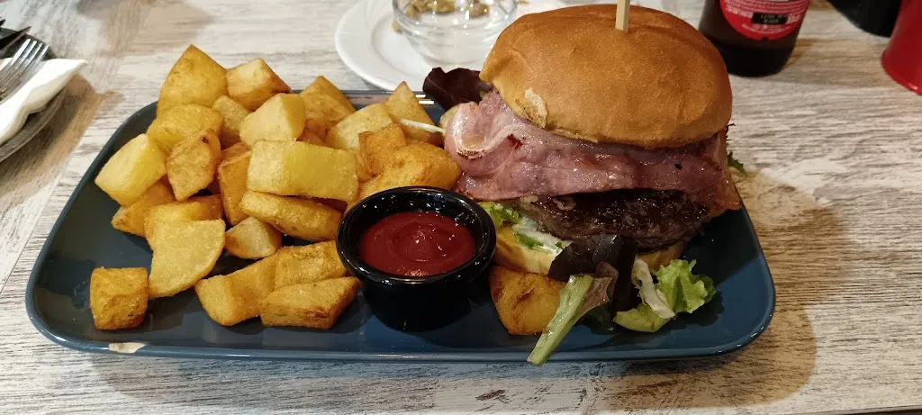 Pablo Ortega Troya_Restaurante Luna_Barrios de Luna Los_review