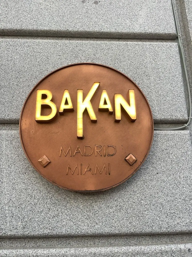 Rami Riachy_BAKAN MADRID_Barrios de Luna Los_review