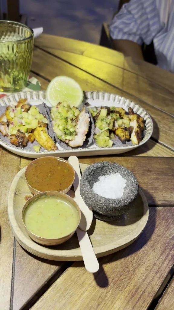 BAKAN MADRID_Barrios de Luna Los_slider_image_2