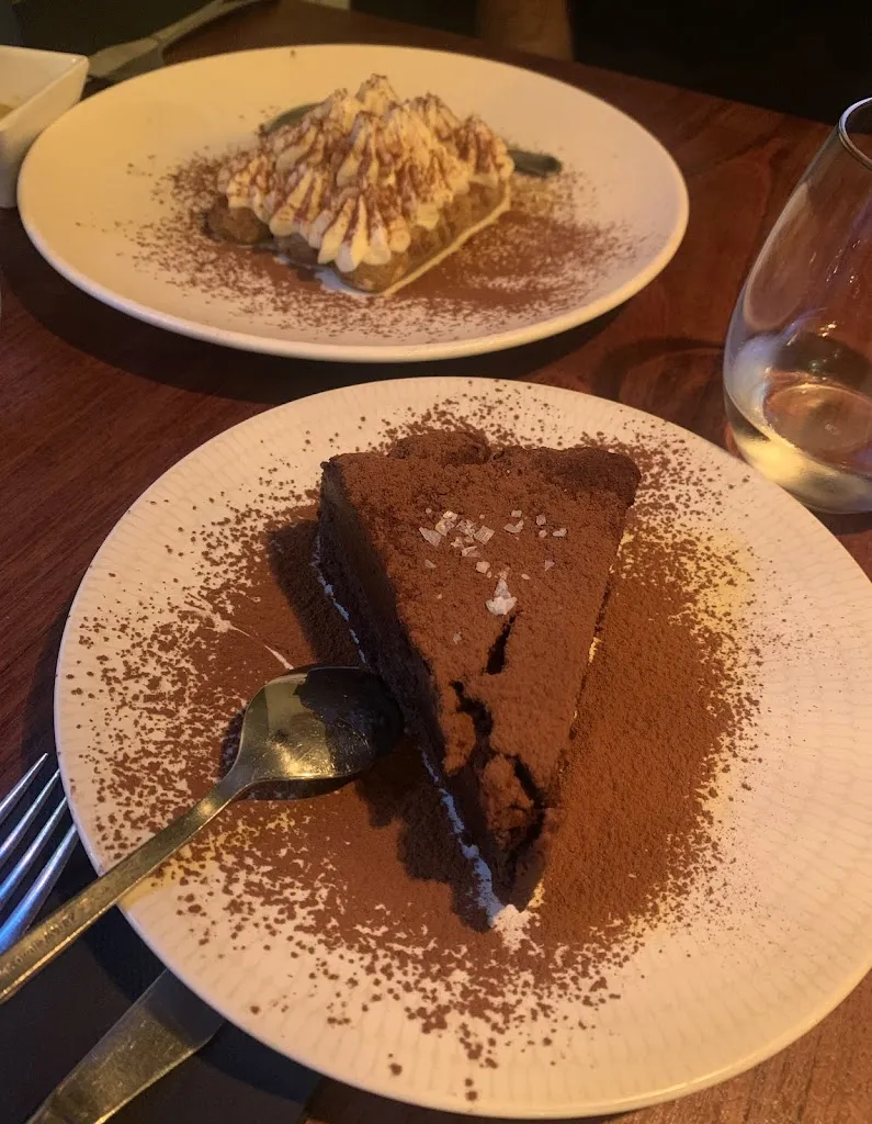 K Hatt_Restaurante BARMITÓN_Barrios de Luna Los_review