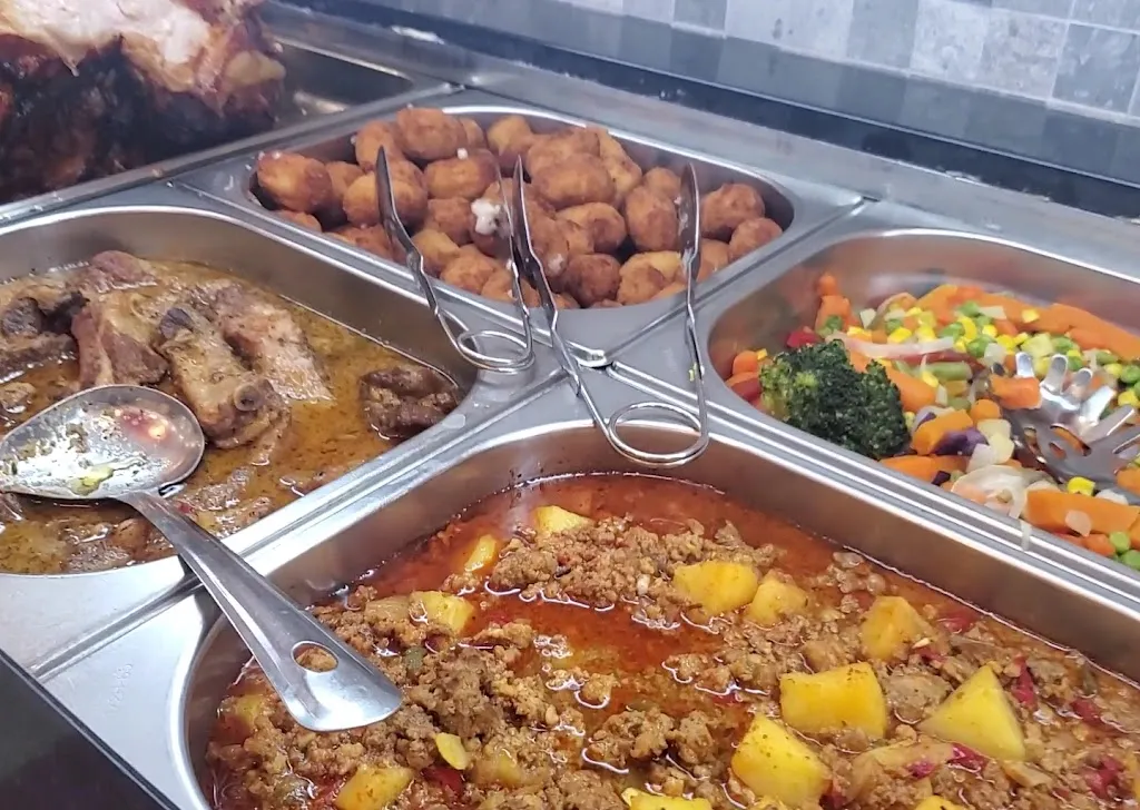 Restaurante Buffet Cubano Hatuey_Vecindario_slider_image_2