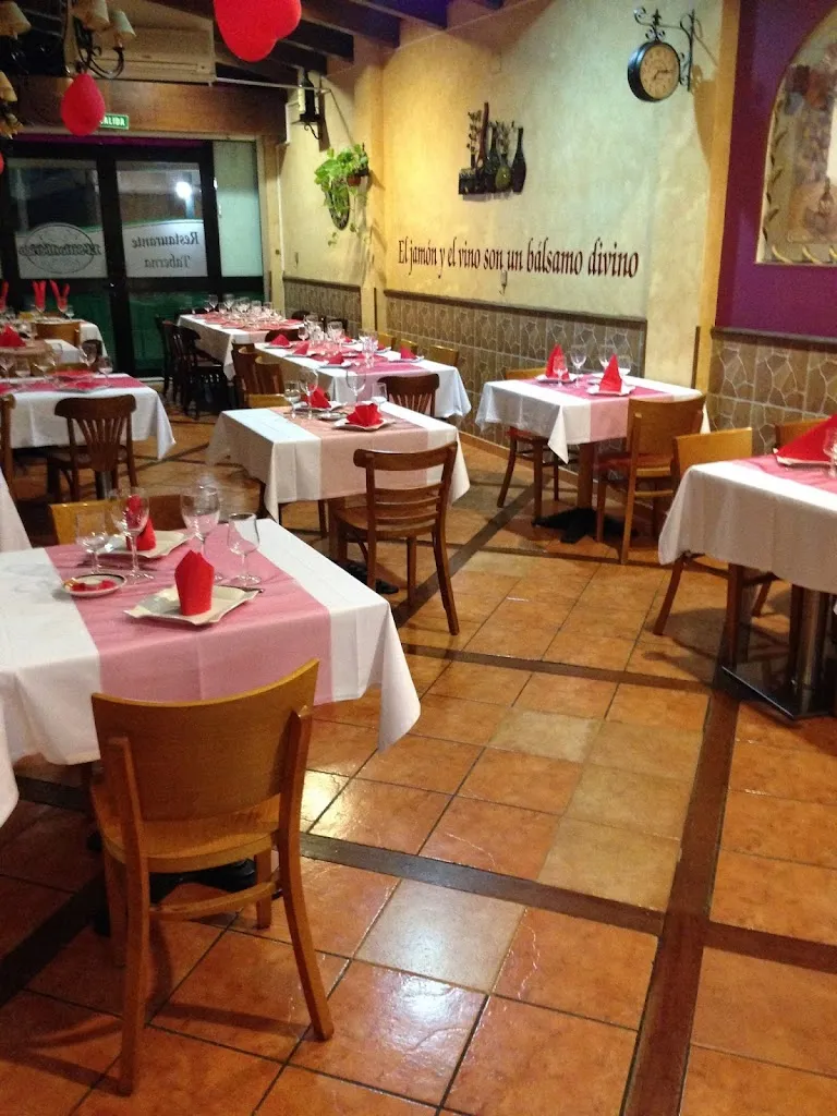 El Sitio Ibérico_Vecindario_slider_image_1