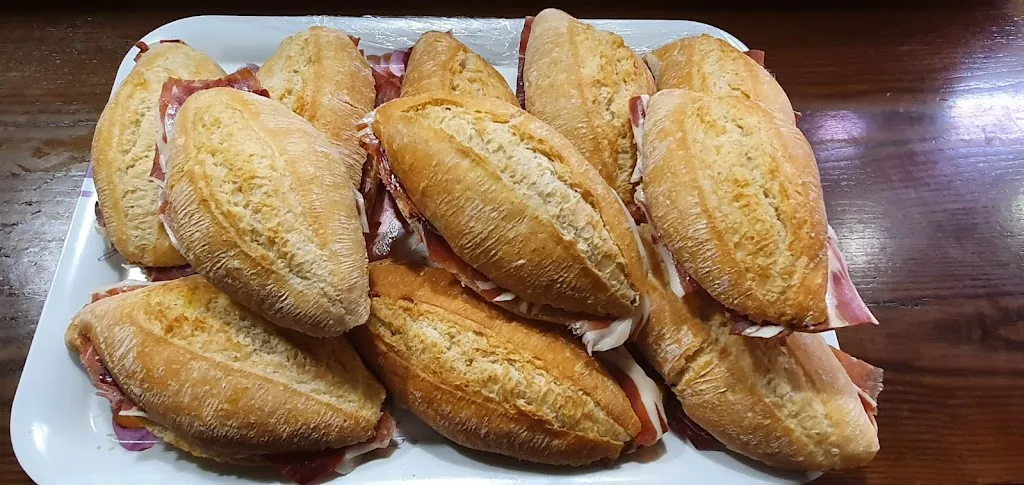 El Sitio Ibérico_Vecindario_slider_image_3