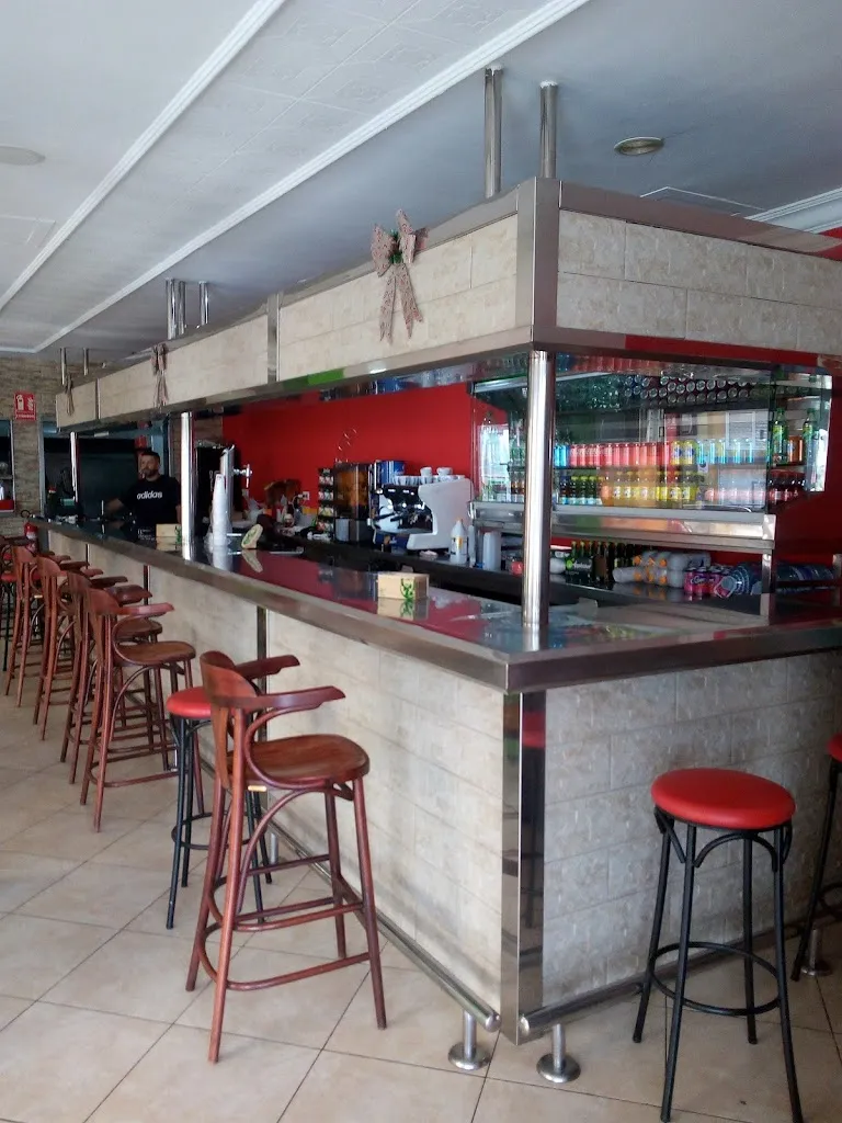 william kernick_Hamburguesería perritos burguer vecindario_Vecindario_review