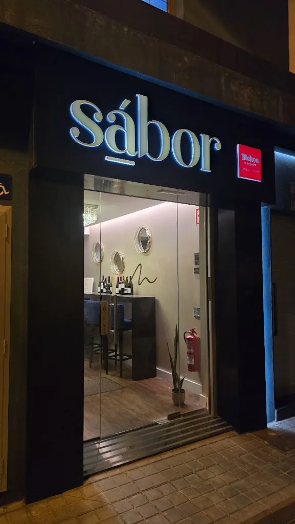 Sábor_Vecindario_slider_image_3