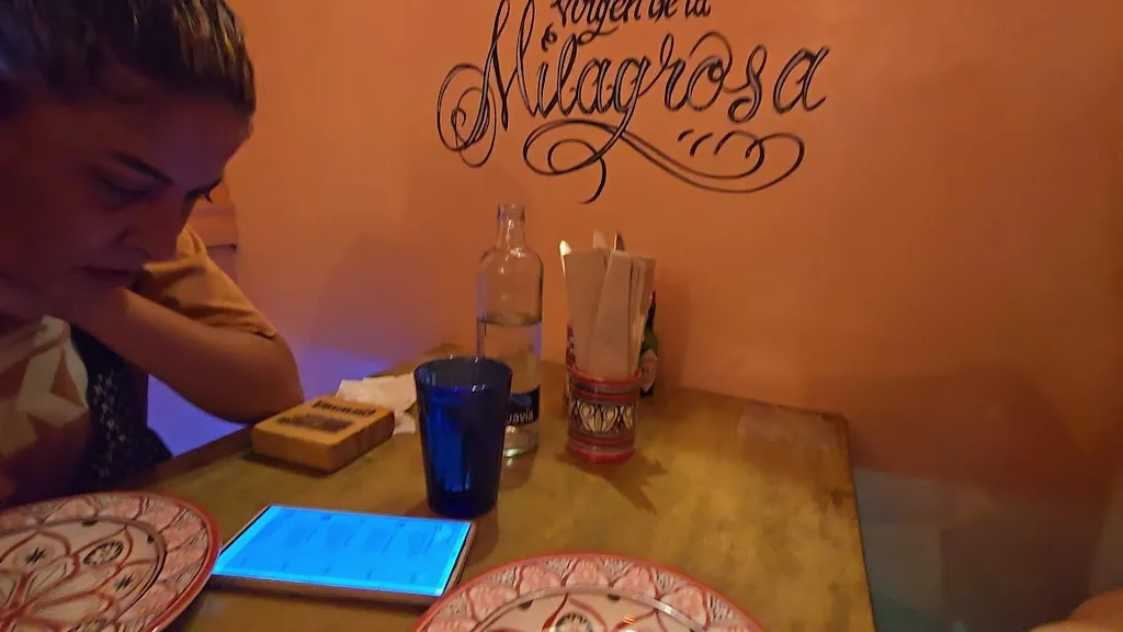 Chiwawa Mexican Bar_Vecindario_slider_image_2