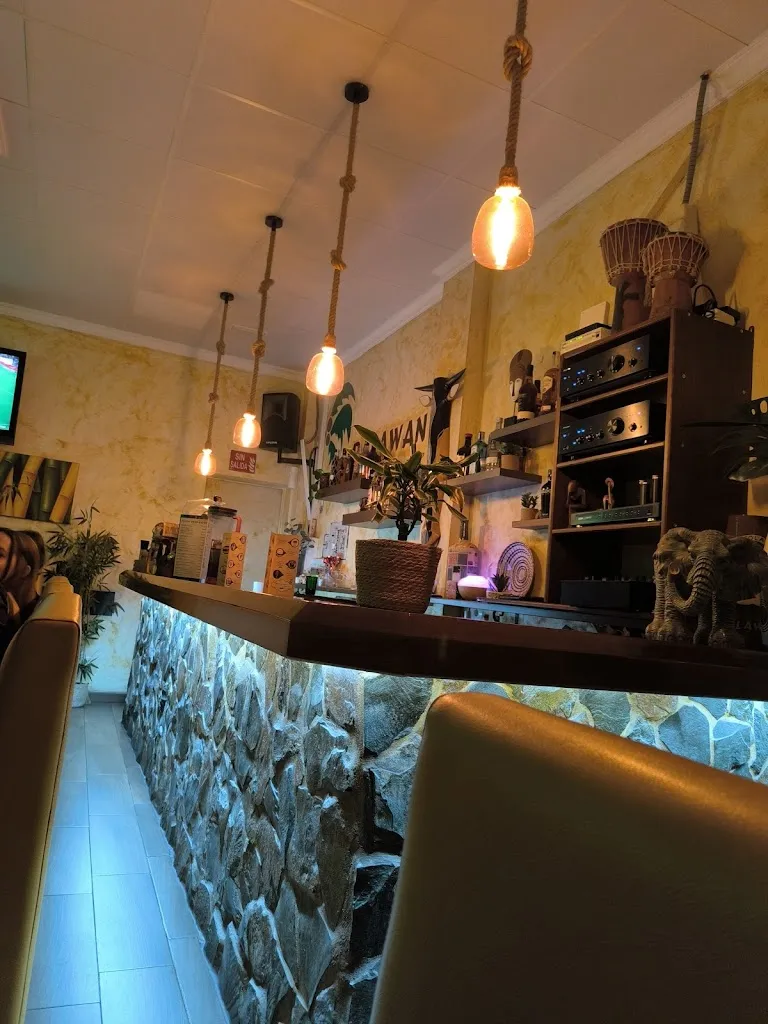 Palawan Tropic restaurant in Vecindario