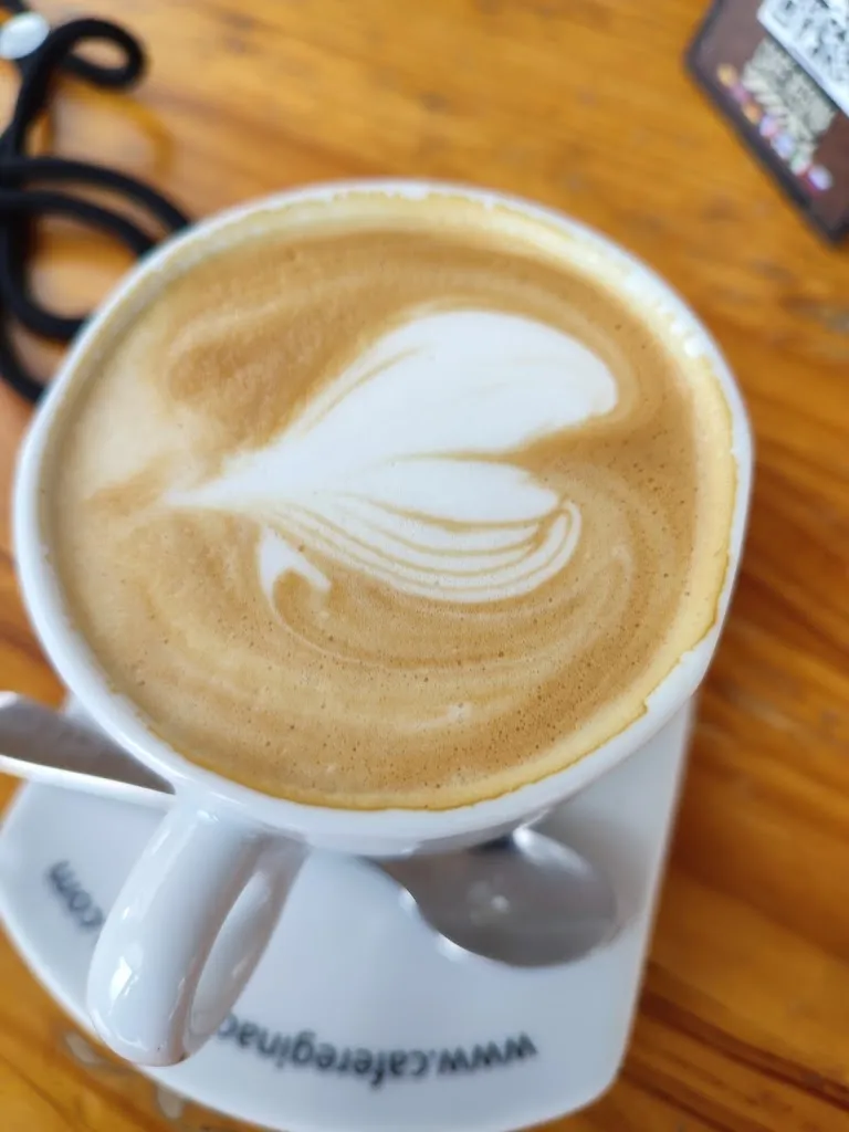 Mette Madsen_Cafe Bar Regina Vecindario_Vecindario_review