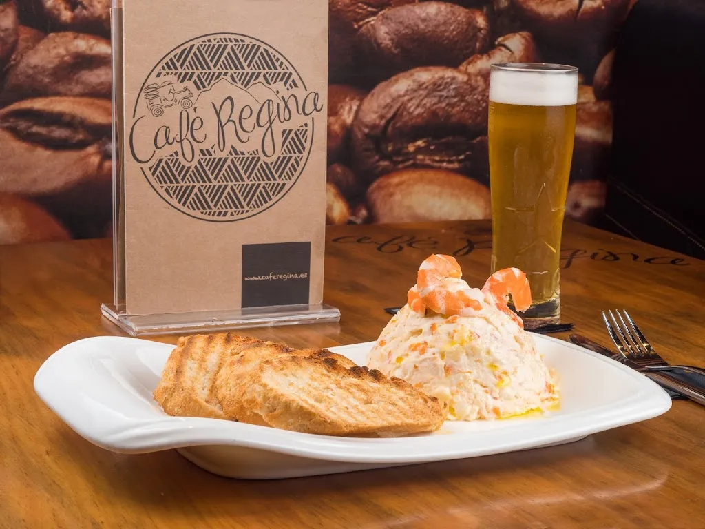 Cafe Bar Regina Vecindario_Vecindario_slider_image_3