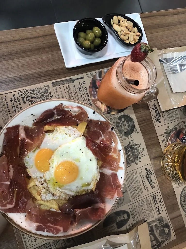 Joy Supree_Terraza La Era_Vecindario_review