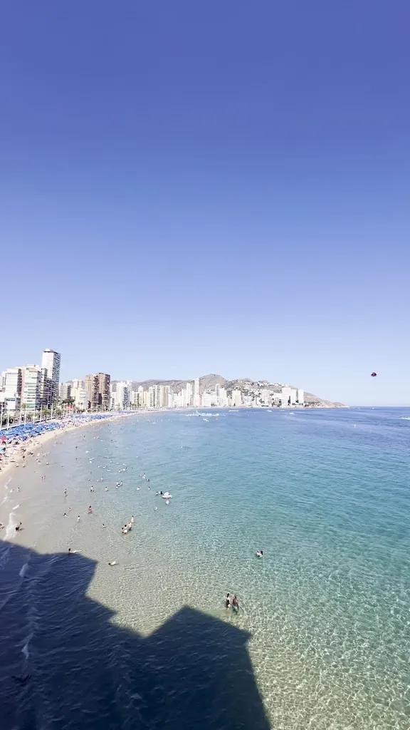 Louis Guenand_Strat_Finestrat_review