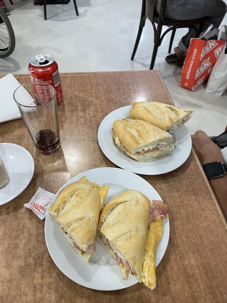 Frany Solarova_La Pintadera Vecindario_Vecindario_review