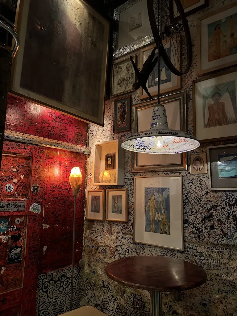 Amanda Lizarazo_Por Qué No? Cafe_Antigua La_review