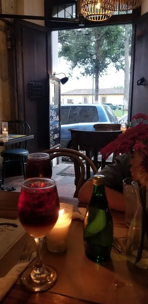 Menu_Hector's Bistro_Antigua La_image_7