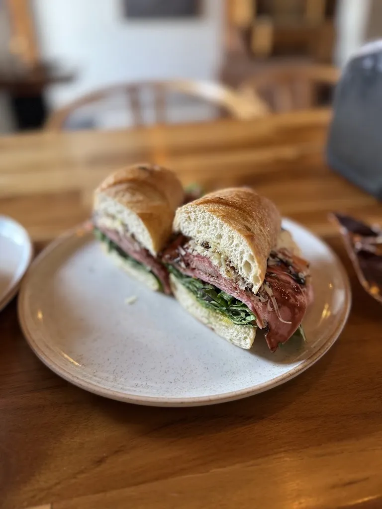 Danielle Allen_Hector's Bistro_Antigua La_review